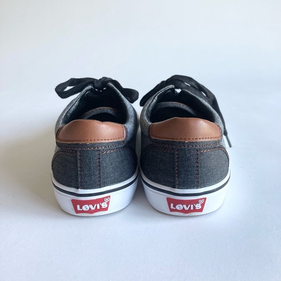 Men’s Levi’s Grey Fabric Tan Leather Rubber Outsole Low Top Sneakers size 9.5 - Picture 9 of 11